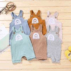 Annie & Charles® Regenbogen Latzhose