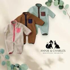 Annie & Charles® Fleece Anzug