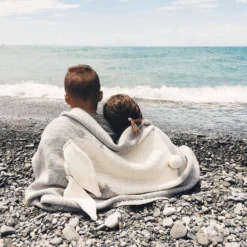 Annie & Charles® Hasen Babydecke -Annie & Charles 2 1510227728914