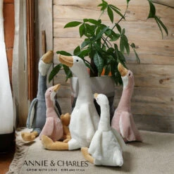 Annie & Charles® Plüschtier Schwan