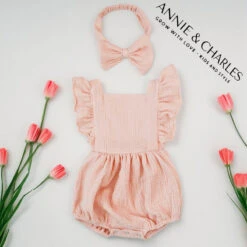 Annie & Charles® Baby Bloomer Mit Haarband Bio-Baumwolle -Annie & Charles 4 c6bc83b8 20c0 4764 9d38 210b5850d492 Photoroom