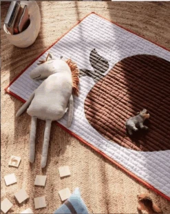 Annie & Charles® Pony -Annie & Charles 5 53c9242b f04f 427c be57 54c85ca9ef08