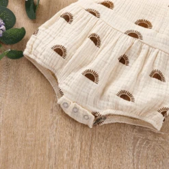 Annie & Charles® Regenbogen Einteiler Aus Bio-Baumwolle -Annie & Charles 6 f3f04e12 9244 48c0 931f a852971819e7