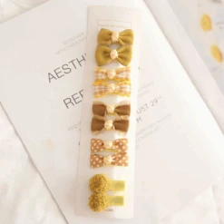 Annie & Charles®Haarclip Mit Masche -Annie & Charles 8 691c9f75 3b2f 4f54 8413 6e94bc570378