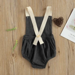 Annie & Charles® Regenbogen Latz-Einteiler -Annie & Charles Bildschirmfoto2021 03 05um08.30.28