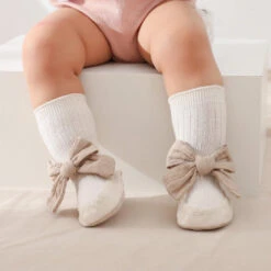 Annie & Charles® Krabbelschuhe DOLL