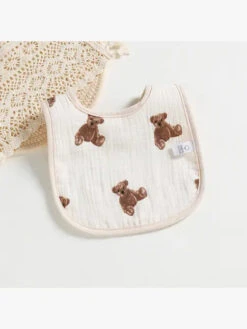 Annie & Charles® Baumwoll Lätzchen Mit Motiv -Annie & Charles b5adfa1a119307863305567b44a43c14e0fe5ef3255fcfcff9472b2c9ec9f7c2