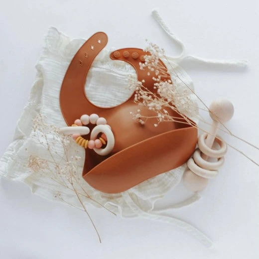 Annie & Charles® Silikon Lätzchen 8 Annie & Charles® Silikon Lätzchen – Bild 8