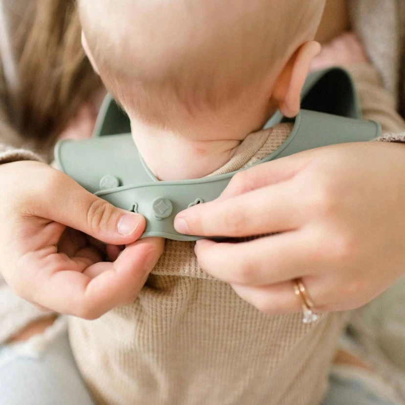 Annie & Charles® Silikon Lätzchen 3 Annie & Charles® Silikon Lätzchen – Bild 3